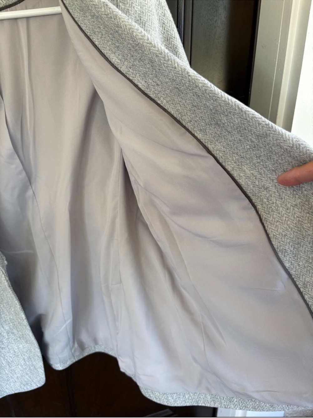 NWT LOFT Herringbone Elbow Patch Blazer Grey Size 6 Retail $130.00 - Picture 4 of 8